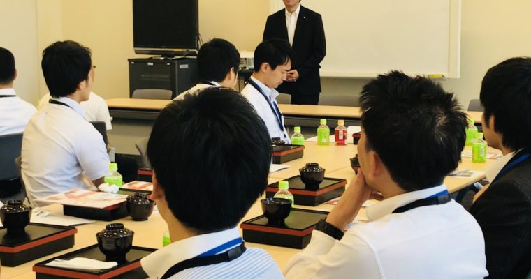障害者の文化活動・交流を応援する法律案と地域での文化関係の式典開催を支援して地域振興につなげる法律案を可決、支援団体の皆様の国会見学　衆議院議員　きいたかし　福岡10区　(北九州市門司区・小倉北区・小倉南区)