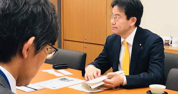 党憲法調査会、党国対役員理事合同会議、東九州自動車道建設促進中央大会、国立大学法人への寄付依頼の件を文部科学省から聞き取り　衆議院議員　きいたかし　福岡10区　(北九州市門司区・小倉北区・小倉南区)