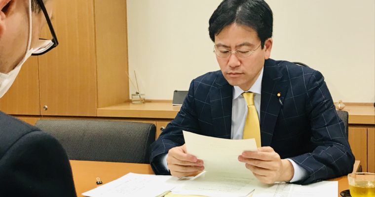 党幹事長とともに山梨へ、代議士会、本会議、党国対役員理事合同会議、小倉北区自治総連合会、環境衛生協会創立70周年記念式典・祝賀会、支援団体のOBOG会　衆議院議員　きいたかし　福岡10区　(北九州市門司区・小倉北区・小倉南区)