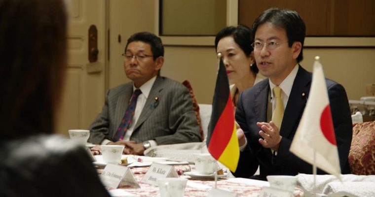 ドイツ連邦共和国の教育研究大臣一行と教育政策や科学技術政策について意見交換、法科大学院・司法試験連携法の改正案に対する対案の説明　衆議院議員　きいたかし　福岡10区　(北九州市門司区・小倉北区・小倉南区)
