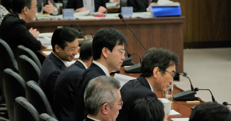 委員会散会後、急ぎ北九州へ　衆議院議員　きいたかし　福岡10区　(北九州市門司区・小倉北区・小倉南区)