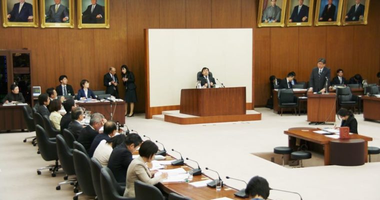 給特法の抜本的見直しによる教員の待遇改善など教員の働き方改革を優先すべき　衆議院議員　きいたかし　福岡10区　(北九州市門司区・小倉北区・小倉南区)