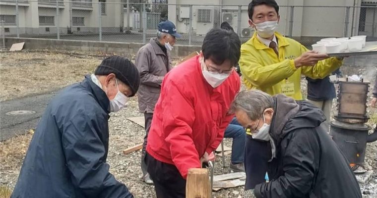 年末のご挨拶、もちつき交流のお手伝い　衆議院議員　きいたかし　福岡10区（北九州市門司区・小倉北区・小倉南区）