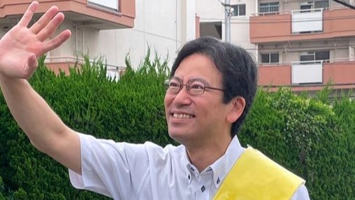 梅雨の小雨の中、地域へ　衆議院議員　きいたかし　福岡10区（北九州市門司区・小倉北区・小倉南区）