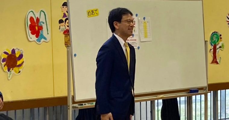 小雨の中を地元まわりへ　衆議院議員　きいたかし　福岡10区（北九州市門司区・小倉北区・小倉南区）