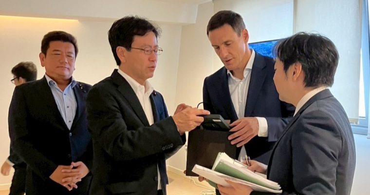 小倉織を世界発信　衆議院議員　きいたかし　福岡10区（北九州市門司区・小倉北区・小倉南区）